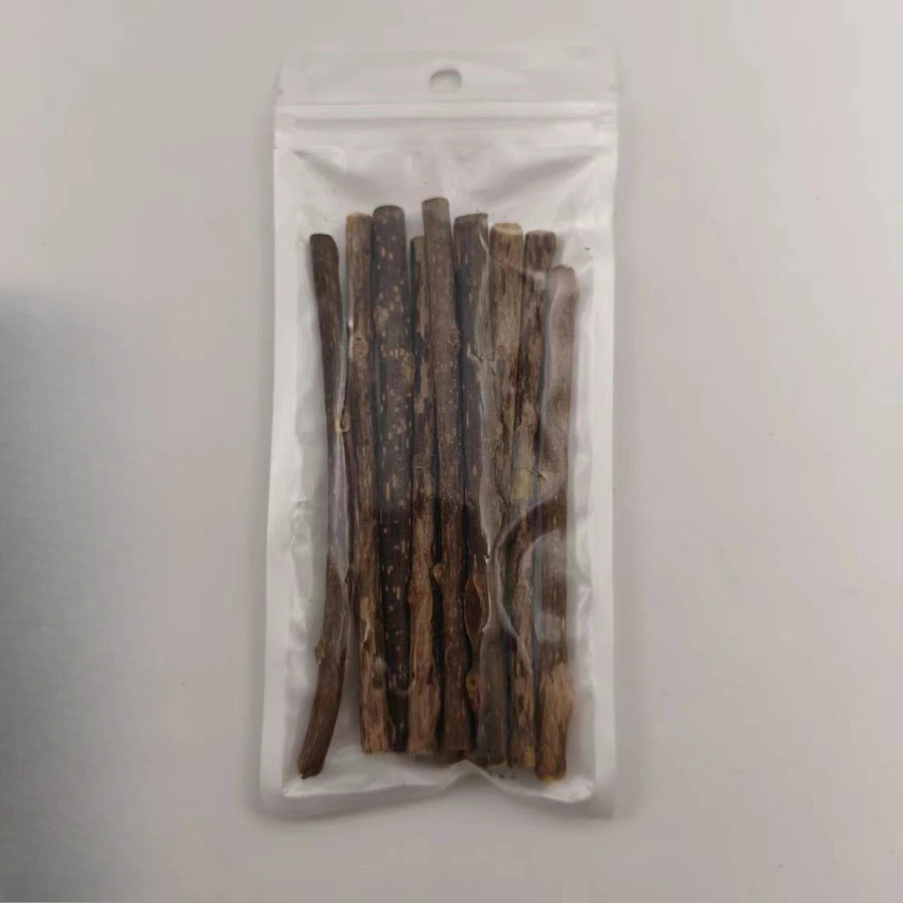 Natural Grass Chew Sticks for Cats Kitten Gift Catnip Cat Oral Cleaning Stick Pet Products Cat Teething Toys Chat Accessories