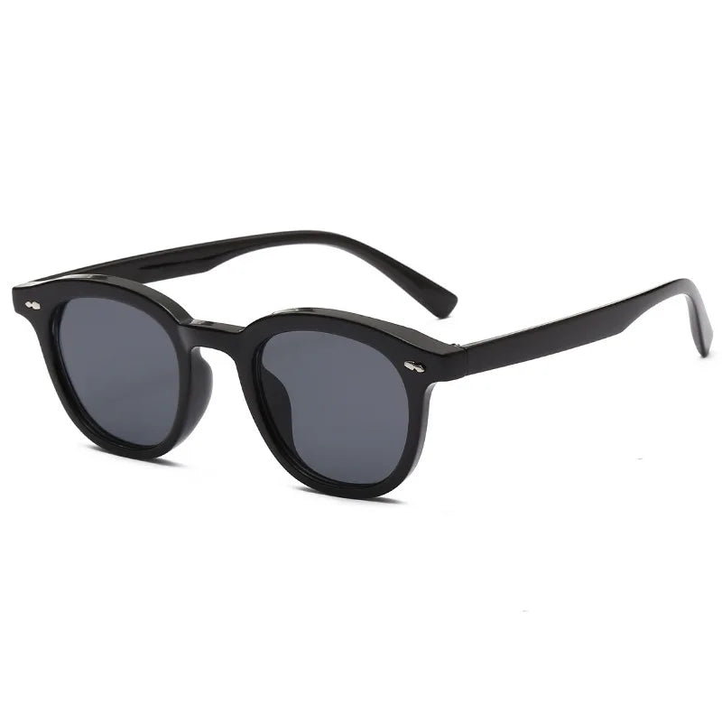 Vintage Fashion Round Sunglasses Women Men 2025 Brand Design Retro Rivet Yellow Blue Lens Square SunGlasses Male Female UV400